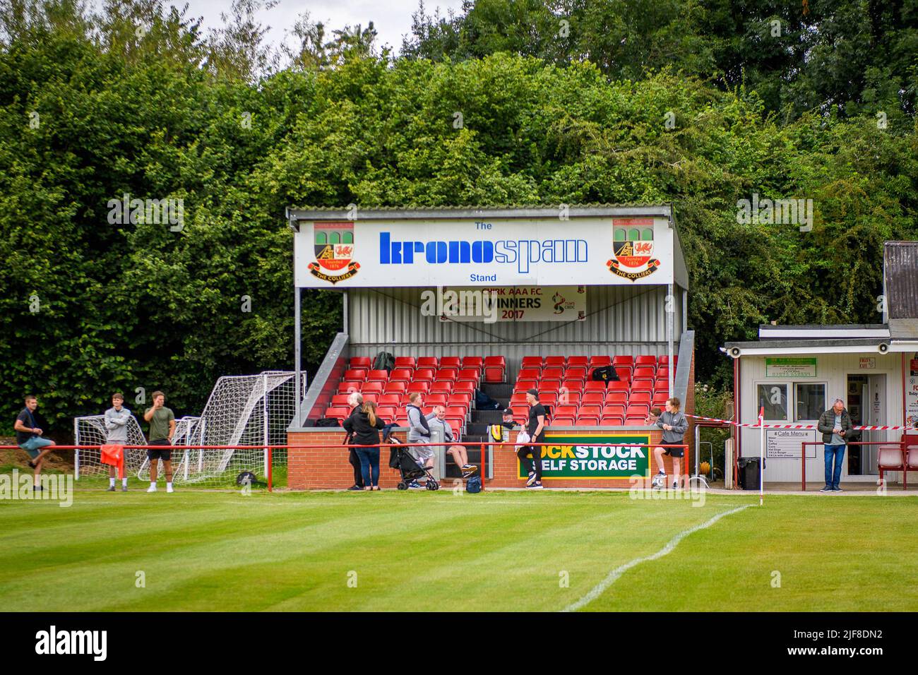 Chirk, Wales, 01. August 2021. Ardal North East League Spiel zwischen Chirk AAA und Dolgellau Athletic. Stockfoto