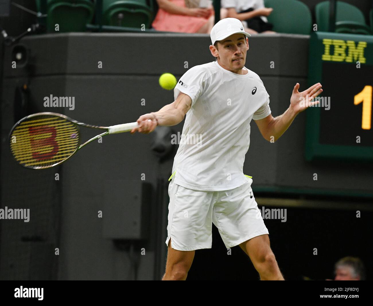 London, Gbr. 30.. Juni 2022. London Wimbledon Championships Day 4 30/06/2022 Alex de Minaur (AUS) zweites Spiel gegen Jack Draper (GBR) Credit: Roger Parker/Alamy Live News Stockfoto