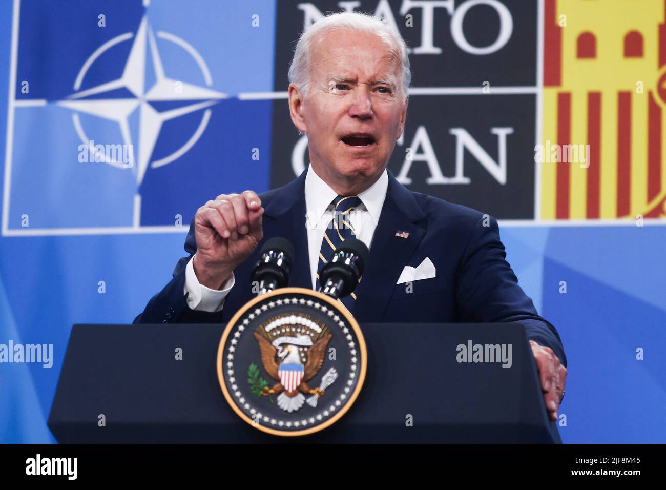 Madrid, Spanien. 30.. Juni 2022. US-Präsident Joe Biden hält während des NATO-Gipfels am 30. Juni 2022 im IFEMA-Kongresszentrum in Madrid, Spanien, eine Pressekonferenz ab. (Bild: © Beata Zawrzel/ZUMA Press Wire) Stockfoto