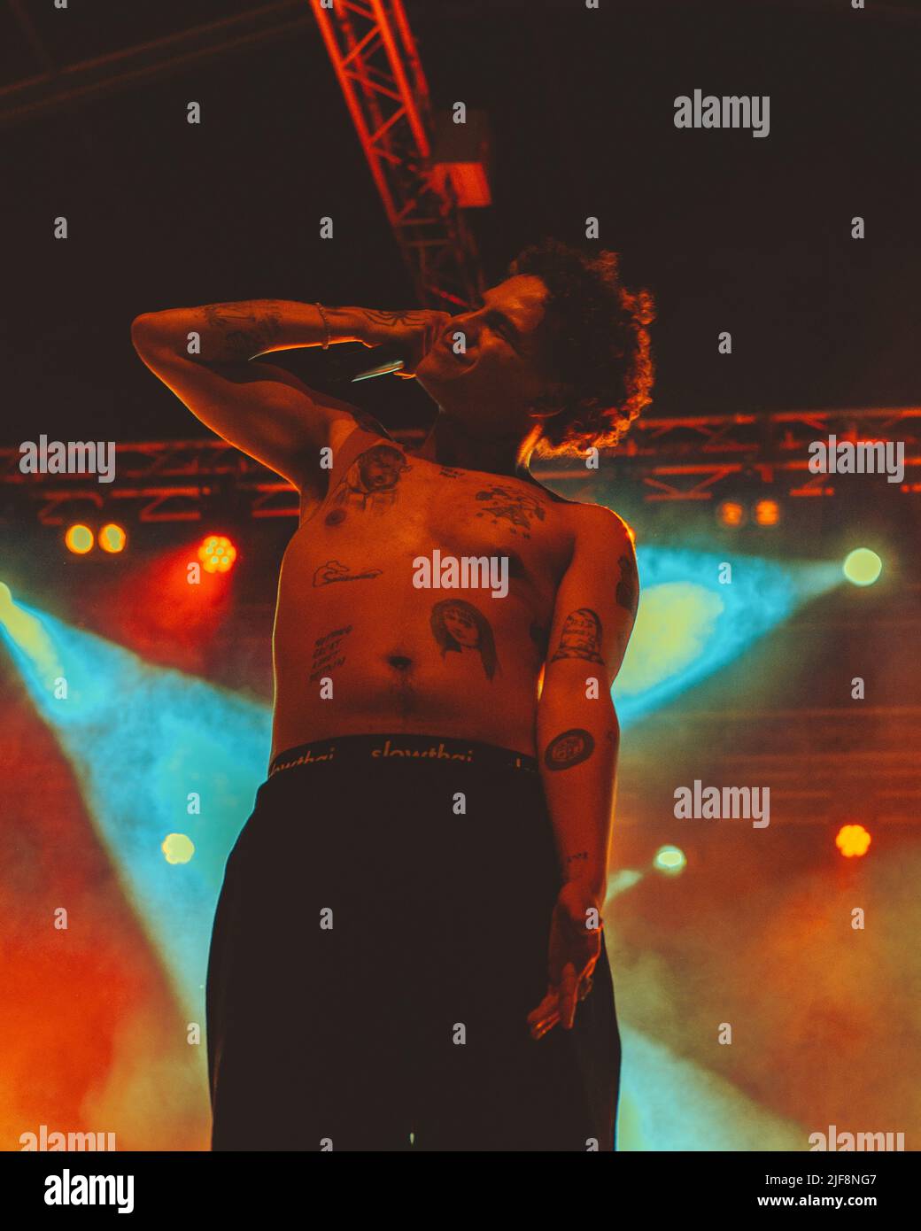 30/06/2022 - der britische Rapper SLOWTHAI tritt live im Circolo Magnolia in Mailand auf Stockfoto