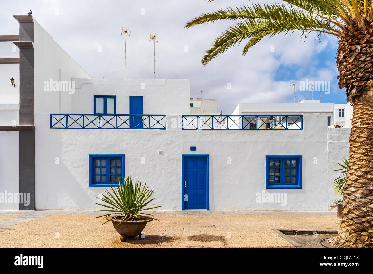 Weiß getünchte Architektur in Arrecife, Hauptstadt von Lanzarote, Kanarische Inseln, Spanien Stockfoto