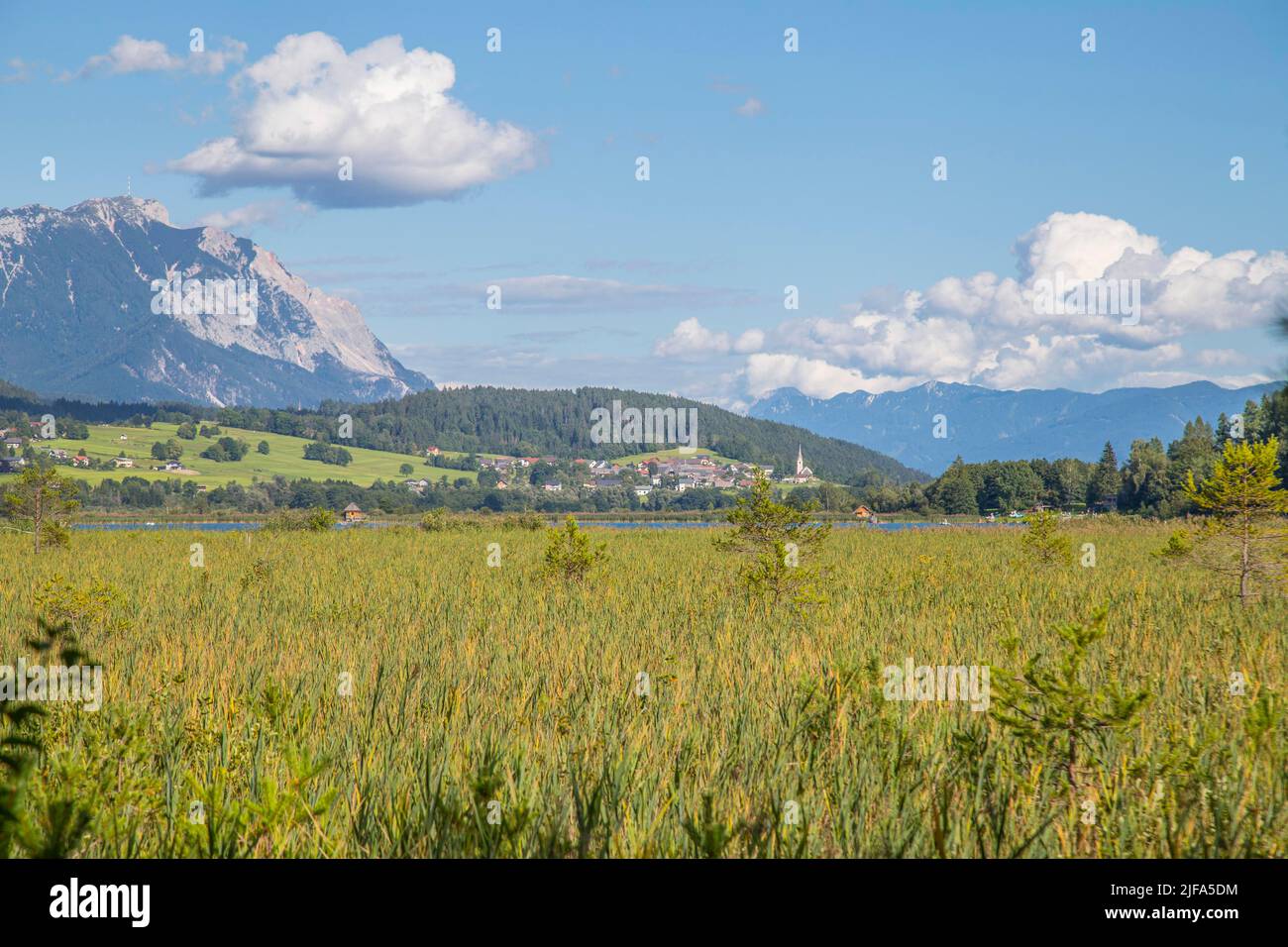 Slow Trail, Pressegger See, Slow Food Region, in der Nähe von Hermagor, Gailtal, Kärnten Stockfoto