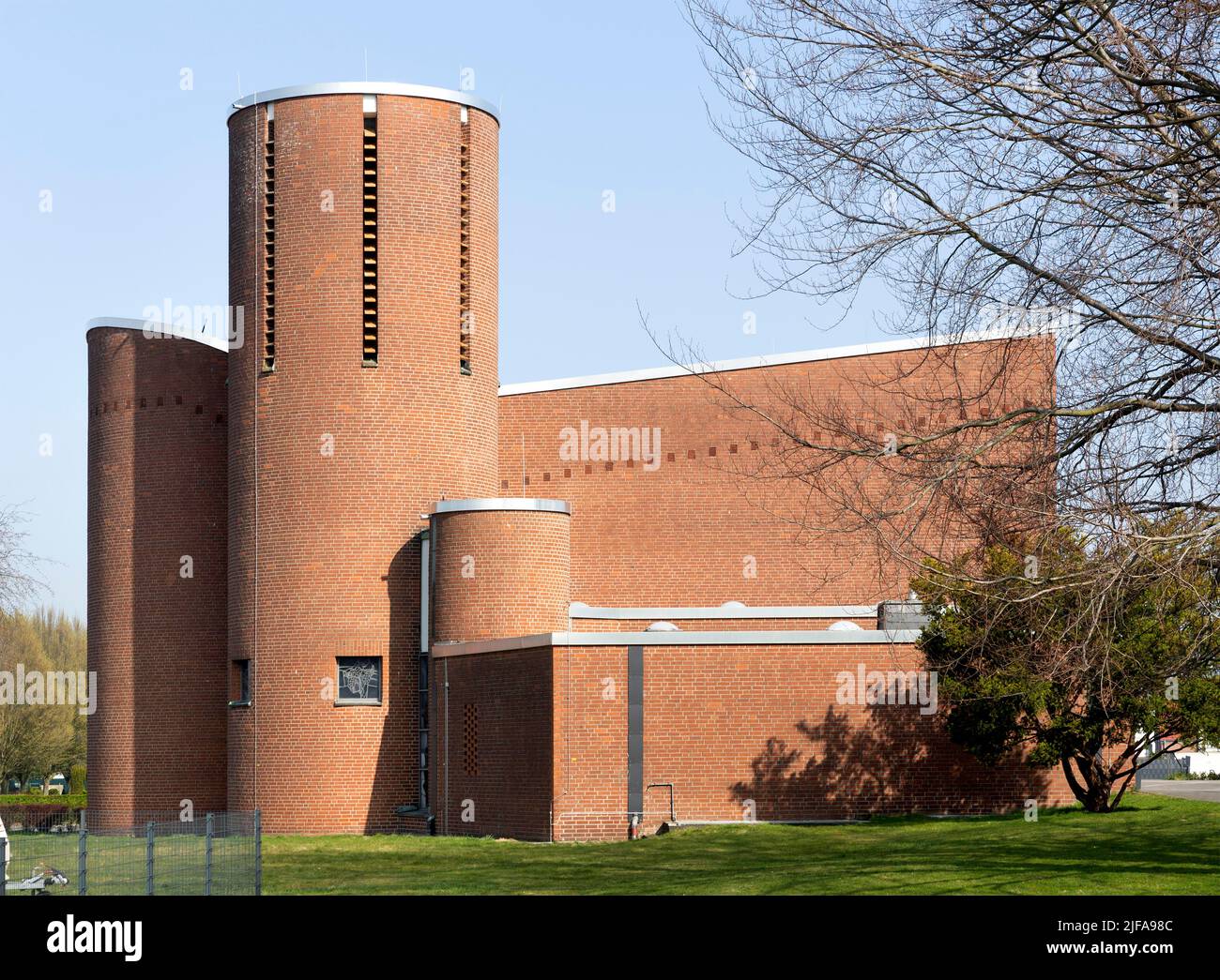 Katholische Kirche St. Ludgerus, Architekt Hans Schilling, Herten, Ruhrgebiet, Nordrhein-Westfalen, Deutschland Stockfoto
