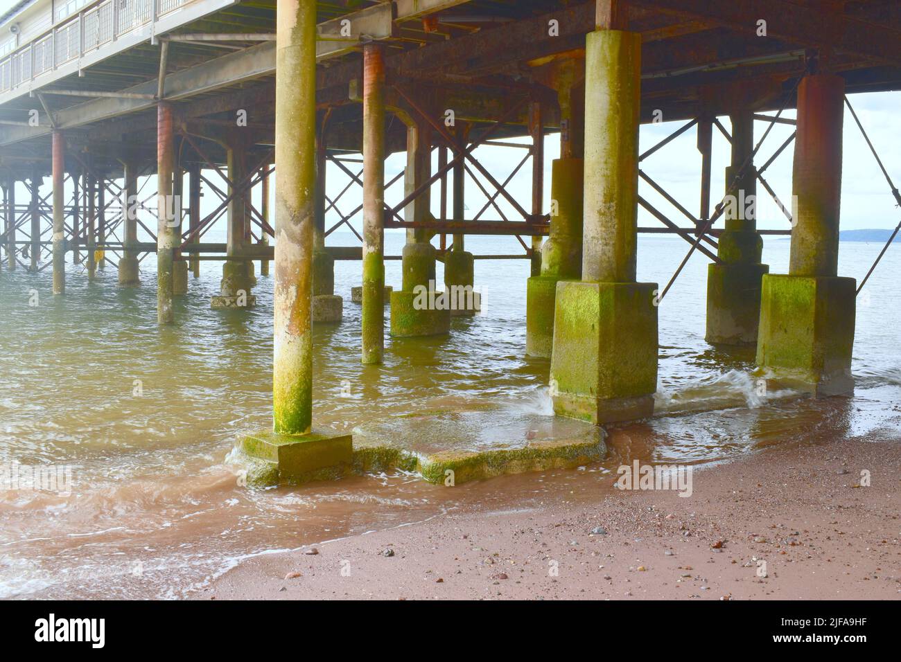 Unter Dem Teignmouth Pier. Stockfoto