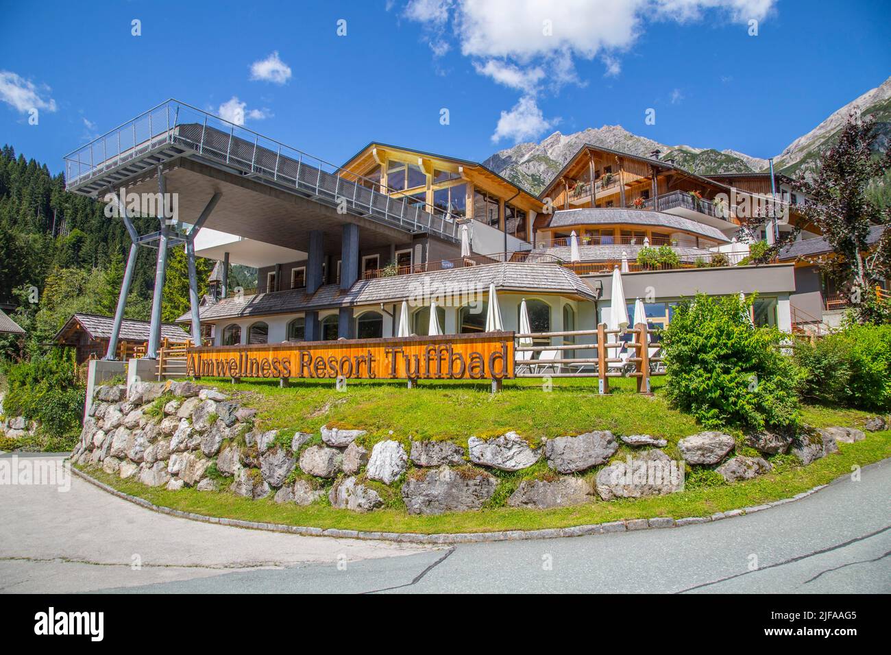 Almwellness Resort Tuffbad, Lesachtal, Slow Food Region, Kärnten Stockfoto