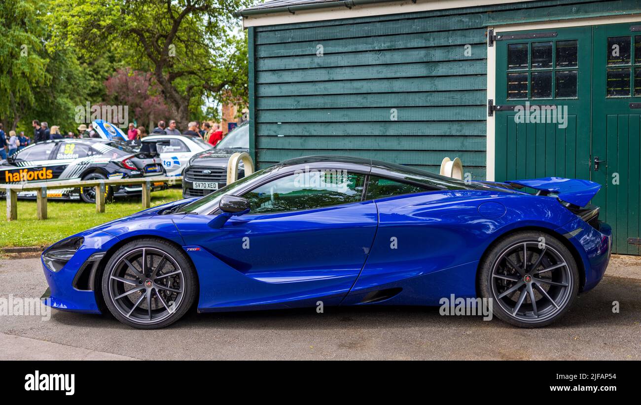 McLaren 720S, ausgestellt auf der Juni-Scramble, die am 19.. Juni 2022 im Bicester Heritage Centre stattfand Stockfoto