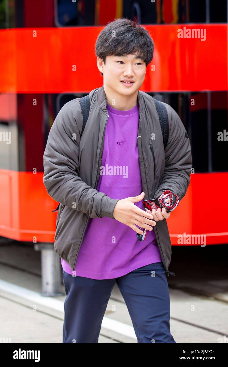 1.. Juli 2022, Silverstone Circuit, Silverstone, Northamptonshire, England: Großer Preis von Großbritannien F1, freier Trainingstag: Scuderia Alpha Tauri-Fahrer Yuki Tsunoda Credit: Action Plus Sports Images/Alamy Live News Stockfoto