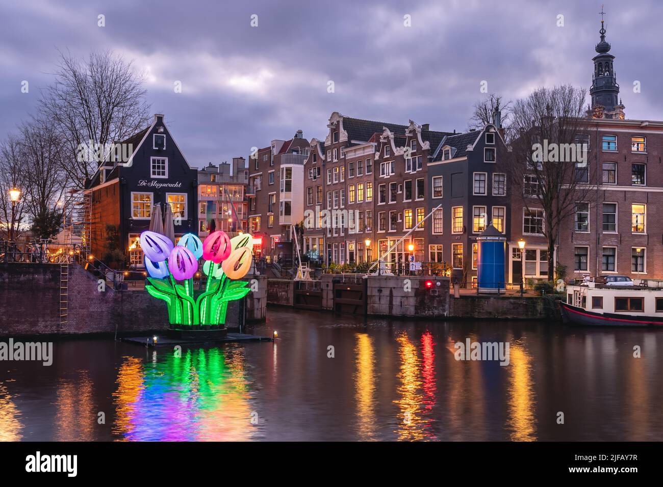 Dezember 2021, AMSTERDAM, NIEDERLANDE - Amsterdam Light Festival Stockfoto