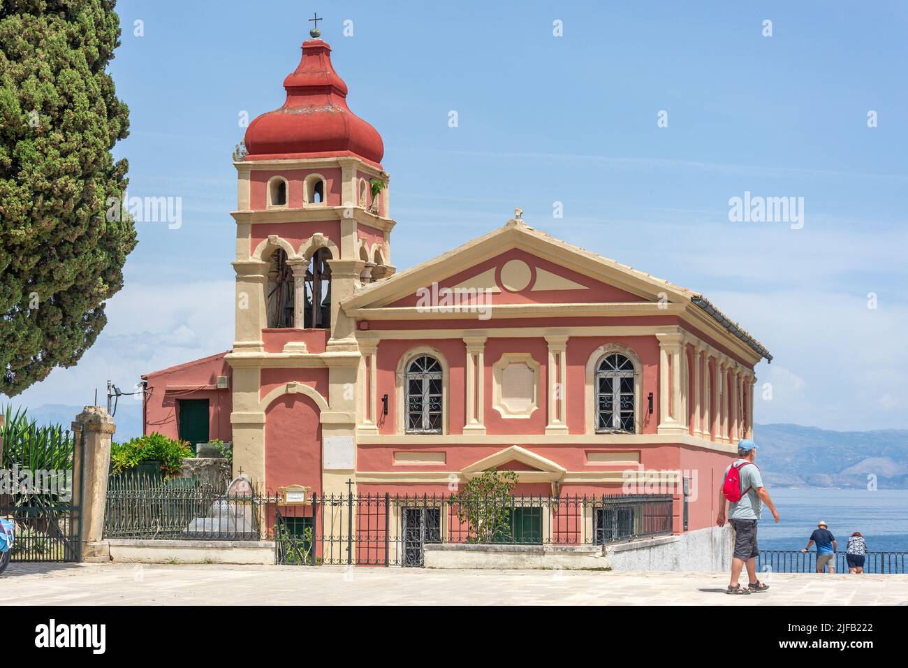 Kirche der Jungfrau Maria Mandrakina, Öffentlicher Garten von Korfu, Agoniston Politechniou, Altstadt von Korfu, Korfu (Kerkyra), Ionische Inseln, Griechenland Stockfoto