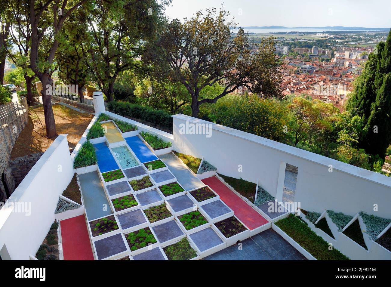 Frankreich, Var, Hyeres, Villa Noailles, Architekt Robert Mallet-Stevens, kubistische Garten von Gabriel Guevrekian Stockfoto