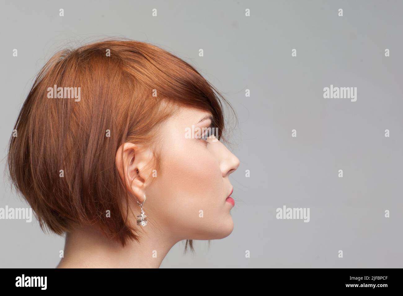 Beispiel für weibliche Frisur. Schönheitsporträt Stockfoto