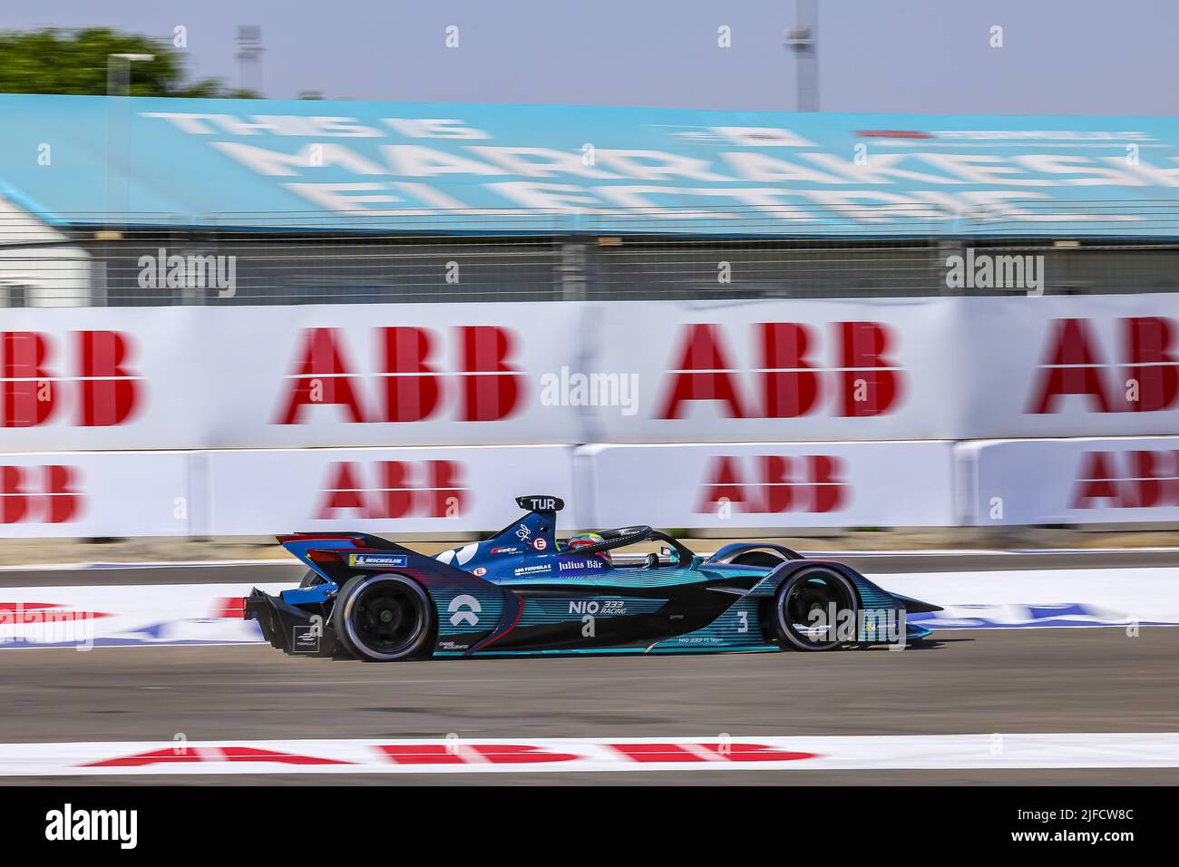Marrakesch, Marokko. 01.. Juli 2022. 03 TURVEY Oliver (gbr), NIO 333 FE Team, Nio 333 001, Aktion während des Marrakesch ePrix 2022, 7. Treffen der ABB FIA Formel E Weltmeisterschaft 2021-22, auf dem Circuit International Automobile Moulay El Hassan vom 30. Juni bis 2. Juli, in Marrakesch, Marokko - Foto: Gregory Lenormand/DPPI/LiveMedia Kredit: Independent Photo Agency/Alamy Live News Stockfoto