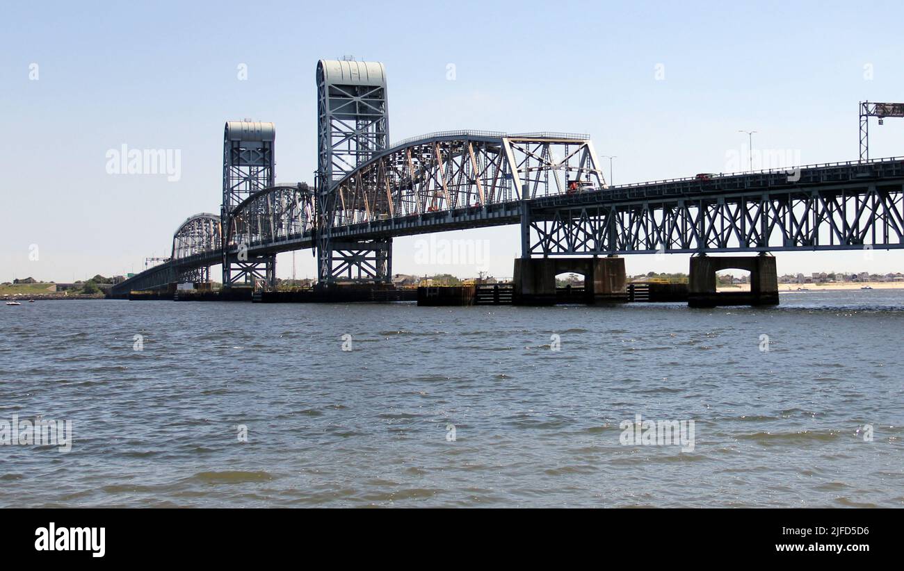 Marine Parkway–Gil Hodges Memorial Bridge, Blick von der Brooklyn-Seite in Richtung Queens, New York, NY, USA Stockfoto