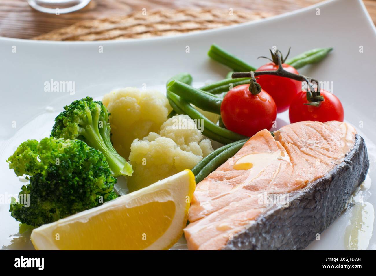Lachssteak und Gemüse. Fastenen gesunde Ernährung. Stockfoto