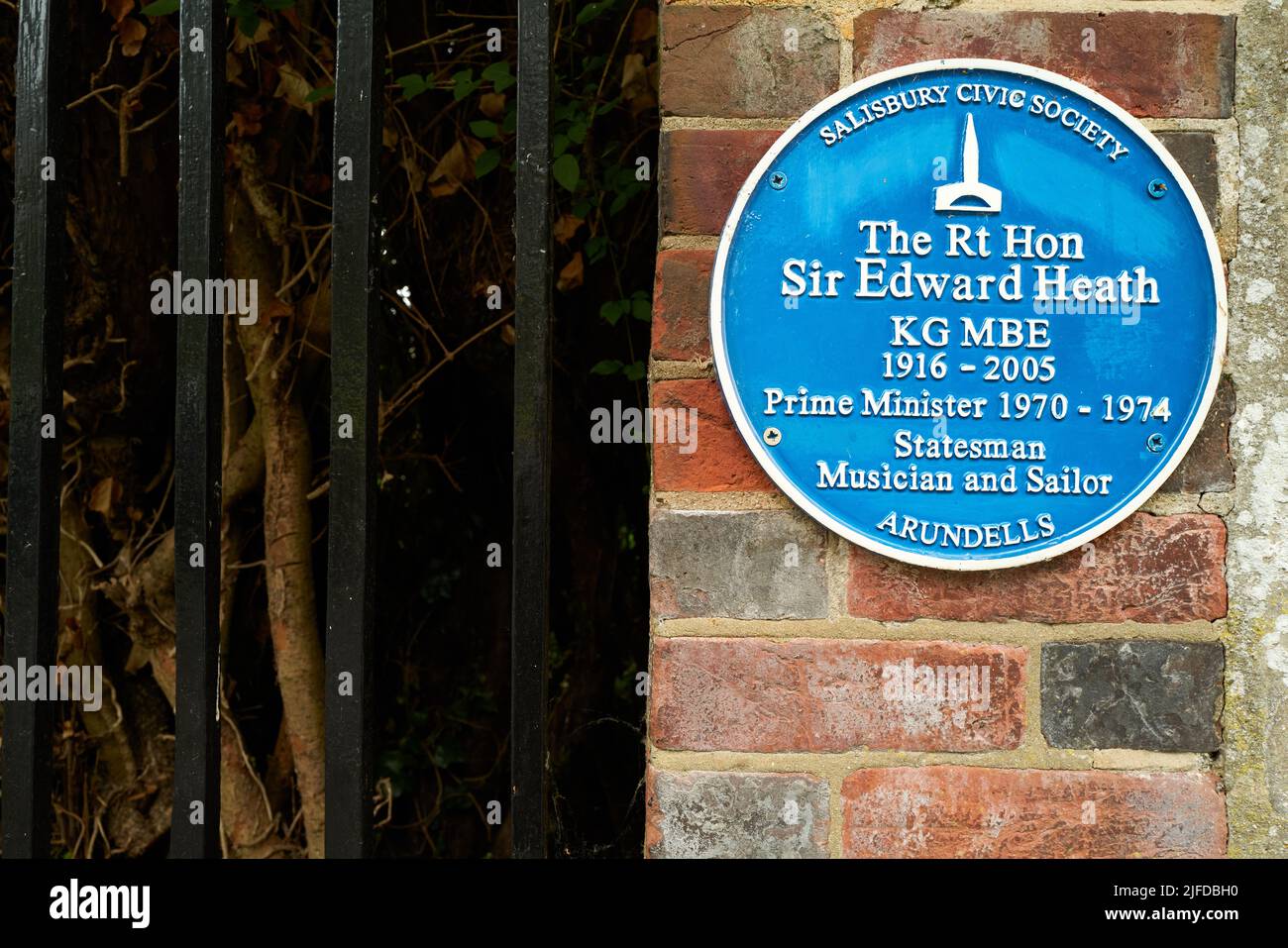 „Arundells“, ehemaliges Haus von RT Hon Sir Edward Heath, Ex-Premierminister, im Viertel der Kathedrale in Salisbury, England. Stockfoto