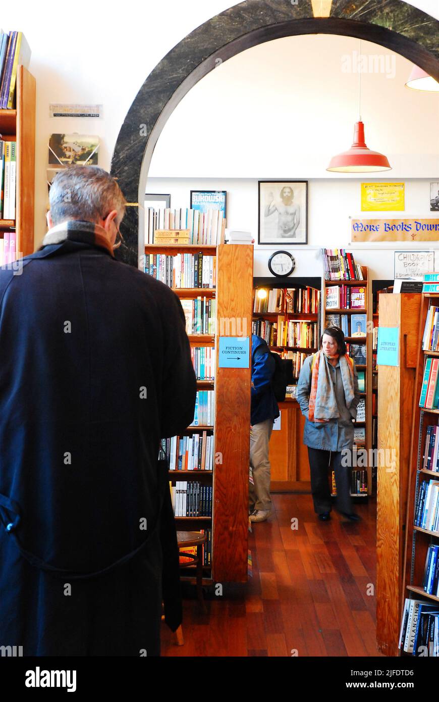 City Lights Bookstore, in San Francisco, ist ein unabhängiger Buchverkaufsladen und berühmt für den Beginn der Schreibstarrieren der Beat Generation Stockfoto