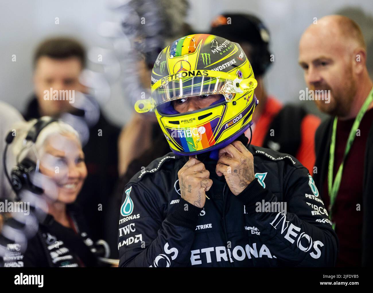 SILVERSTONE - Lewis Hamilton (Mercedes) während des Trainings 3. vor dem Grand Prix von Großbritannien F1 in Silverstone am 2. Juli 2022 in Silverstone, England. REMKO DE WAAL Kredit: ANP/Alamy Live News Stockfoto