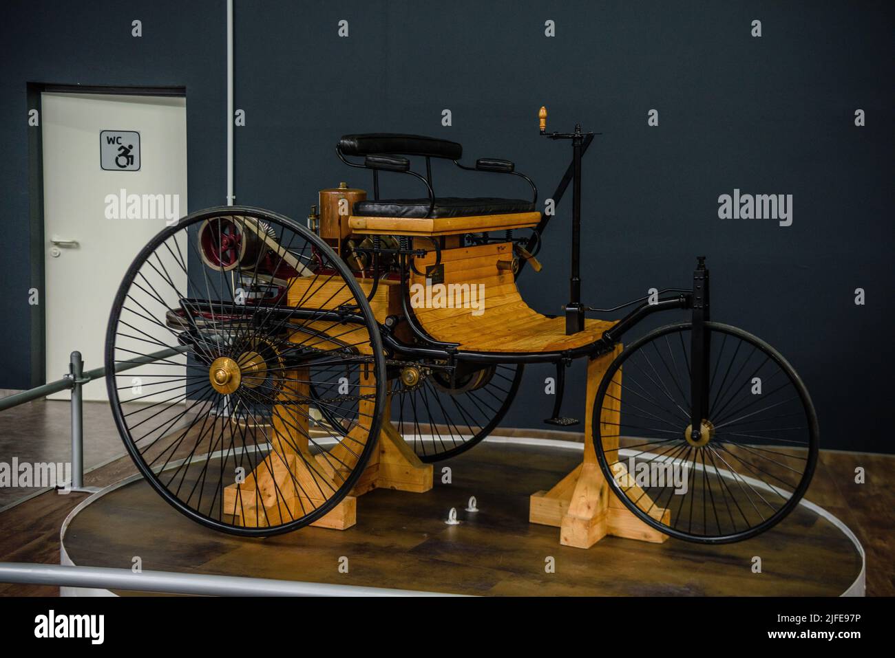 SINSHEIM, DEUTSCHLAND - MAI 2022: Benz Patent Motorwagen Modell 1 1886. Stockfoto