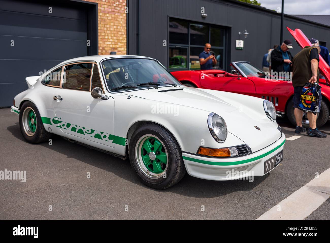 1974 Porsche Carrera 2,7 ‘XYY 251M’ auf der Juni Scramble im Bicester Heritage Center am 19.. Juni 2022 zu sehen Stockfoto