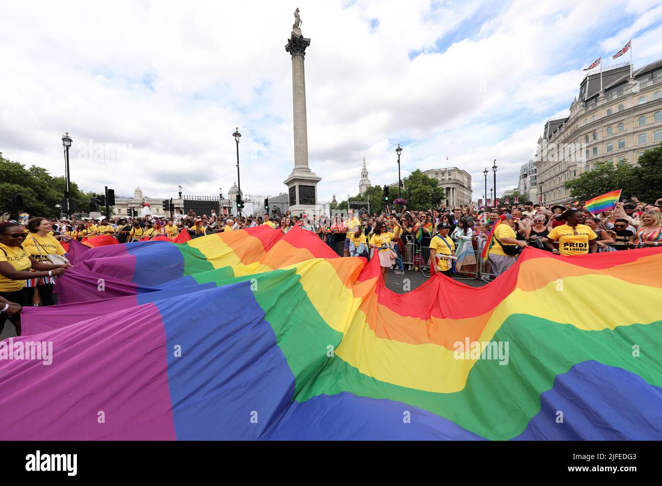 London, Großbritannien. 2.. Juli 2022. Teilnehmer an der Pride in London Parade. Mehr als 30.000 Teilnehmer nahmen an der Pride Parade in London Teil, um 50 Jahre Pride- und LGBT-Protest zu feiern. Kredit: Paul Brown/Alamy Live Nachrichten Stockfoto
