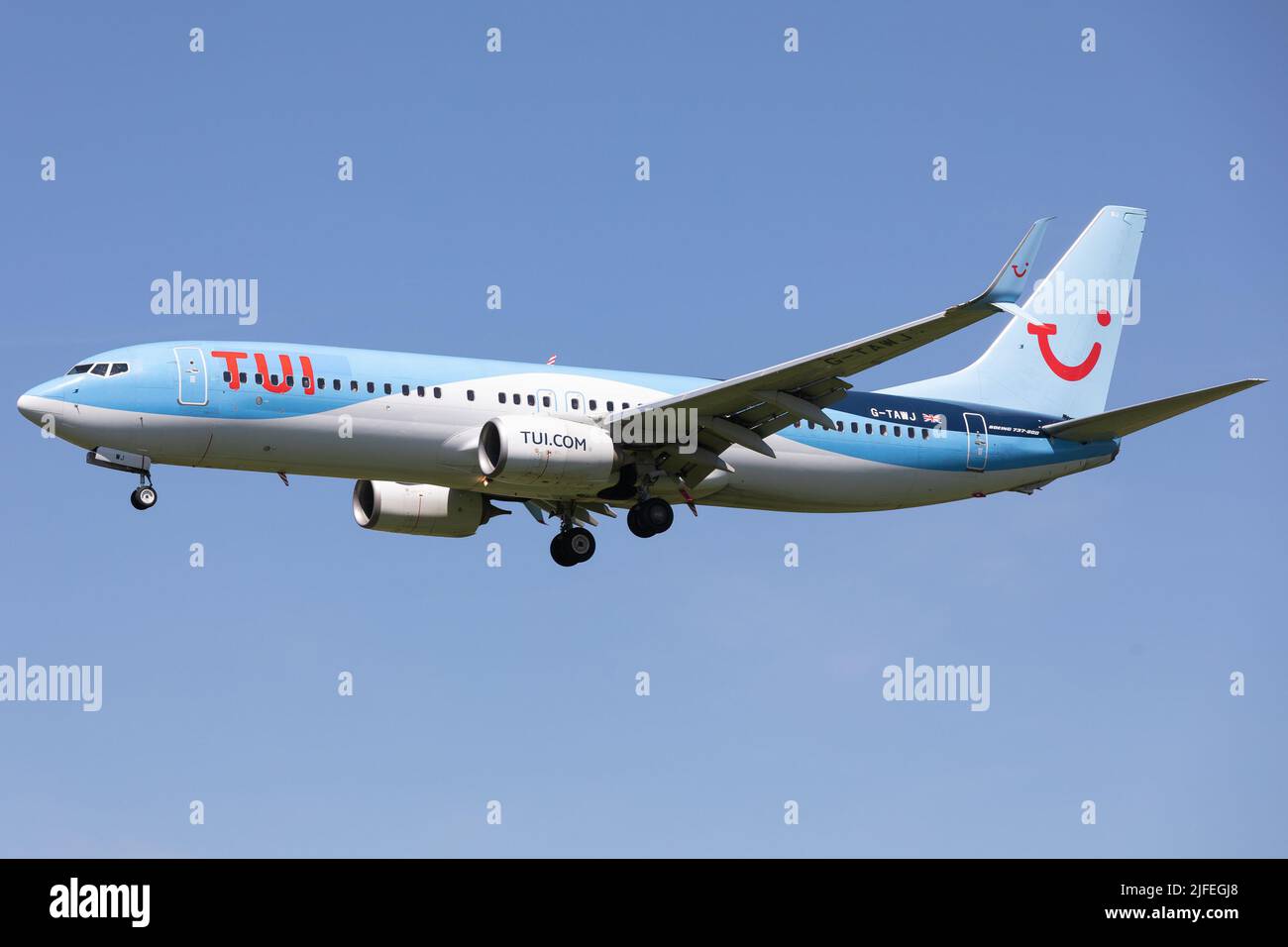 NEWCASTLE UPON TYNE, ENGLAND, JUNI 26: Am Mittwoch, dem 22. Juni, landet eine TUI Airways Boeing 737 am Newcastle Airport, Newcastle, England. (Kredit: Robert Smith | MI News ) Kredit: MI News & Sport /Alamy Live News Stockfoto