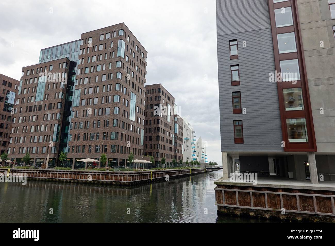 Aarhus, Dänemark. 10.. Juni 2022. Wohngebäude im neuen Stadtteil Aarhus Ø Quelle: Kathrin Deckart/dpa/Alamy Live News Stockfoto