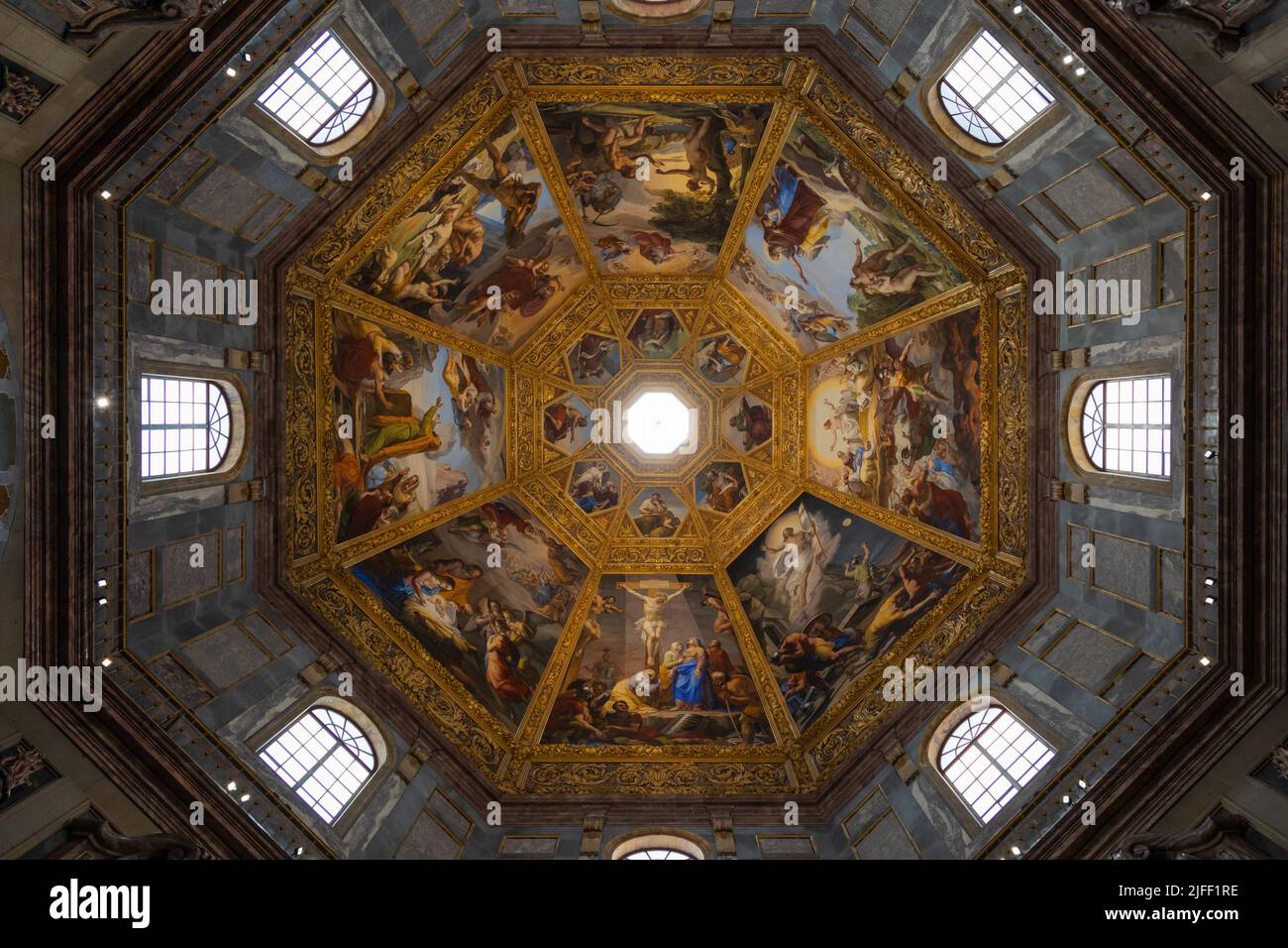 Florenz, Italien - circa Juli 2021. Innenraum der Medici-Kapellen - Cappelle Medicee. Michelangelo Renaissance-Kunst Stockfoto
