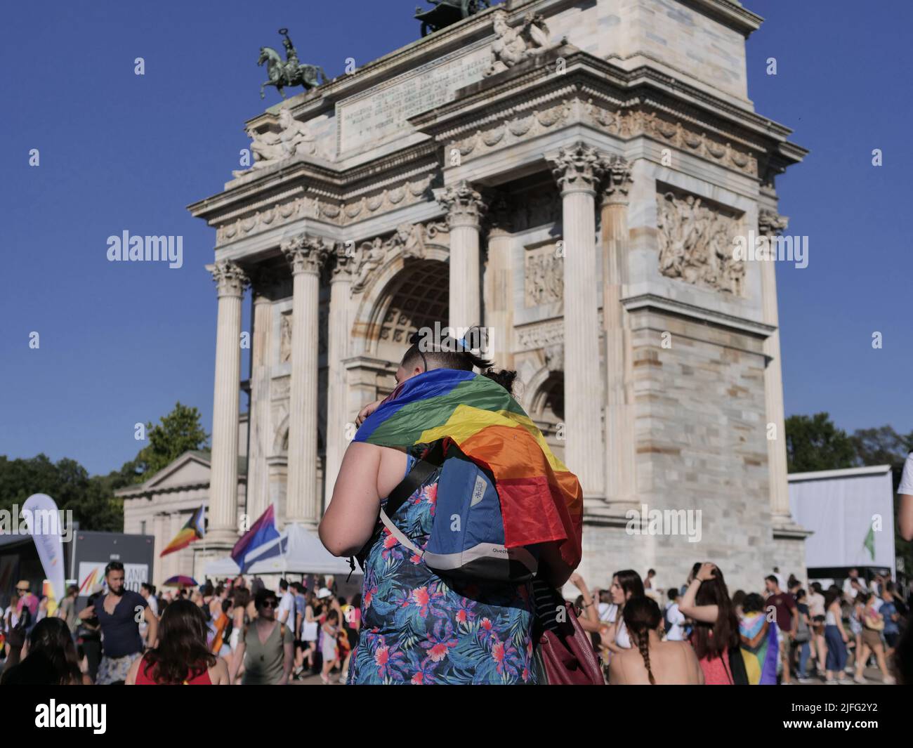 Der Stolz von Mailand ist nach einem 2-jährigen Stopp zurück, nachdem 300 Demonstranten zwischen den Straßen der Stadt gecovid waren Stockfoto