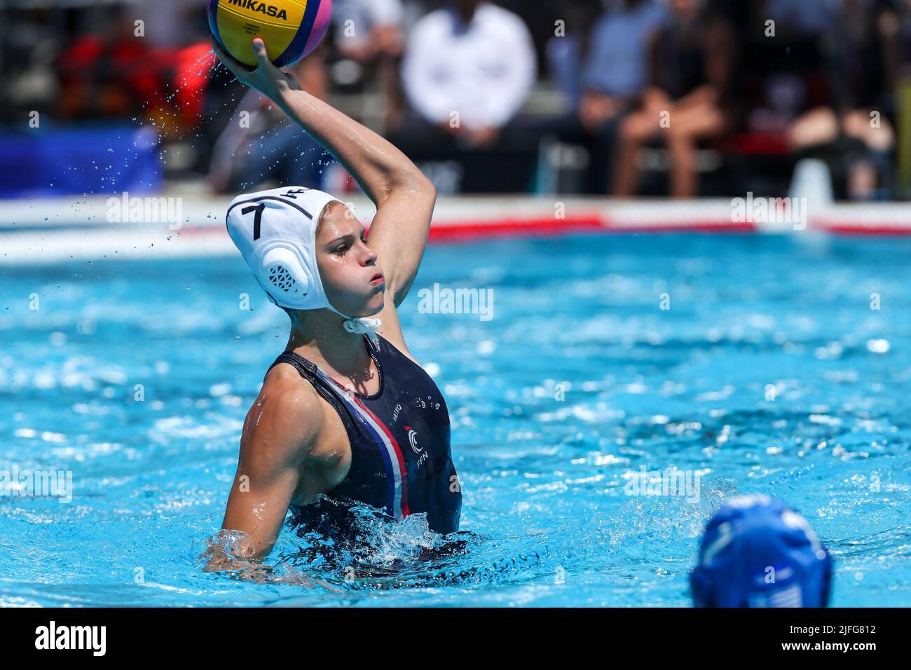 BUDAPEST, UNGARN - 2. JULI: Juliette Dhalluin aus Frankreich während der FINA World Championships Budapest 2022 7.-8. Platzspiel Frankreich gegen Griechenland am 2. Juli 2022 in Budapest, Ungarn (Foto: Albert ten Hove/Orange Picts) Stockfoto