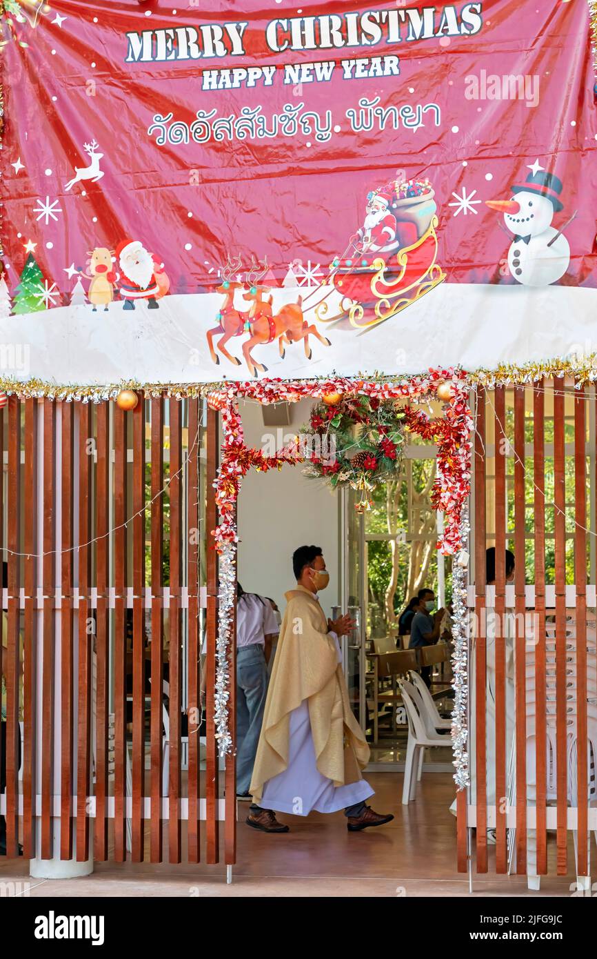 Weihnachtsmesse in der Mariä-Himmelfahrt-Kirche, Banglamung Siam Country Club, Pattaya, Chonburi, Thailand Stockfoto