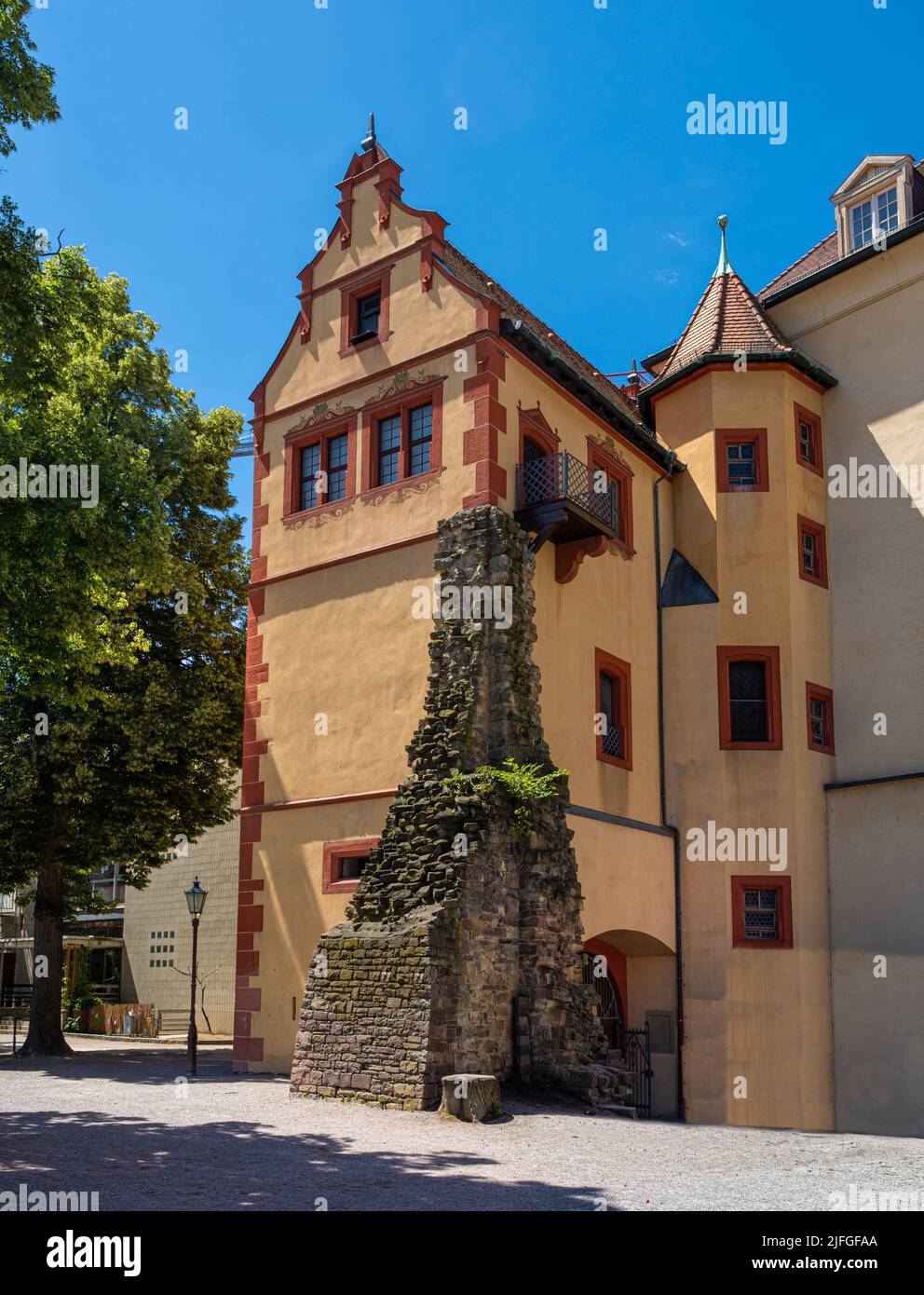 Schloss Karls Durlach - die ehemalige Residenz des Markgrafen. Karlsruhe, Baden-Württemberg, Deutschland, Europa Stockfoto
