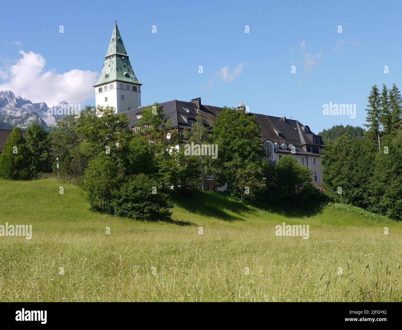 Das Schloss Elmau, in Bayern (Deutschland), ein Ort und der Ort des Summits von 48. G7, im Juni 2022 Stockfoto