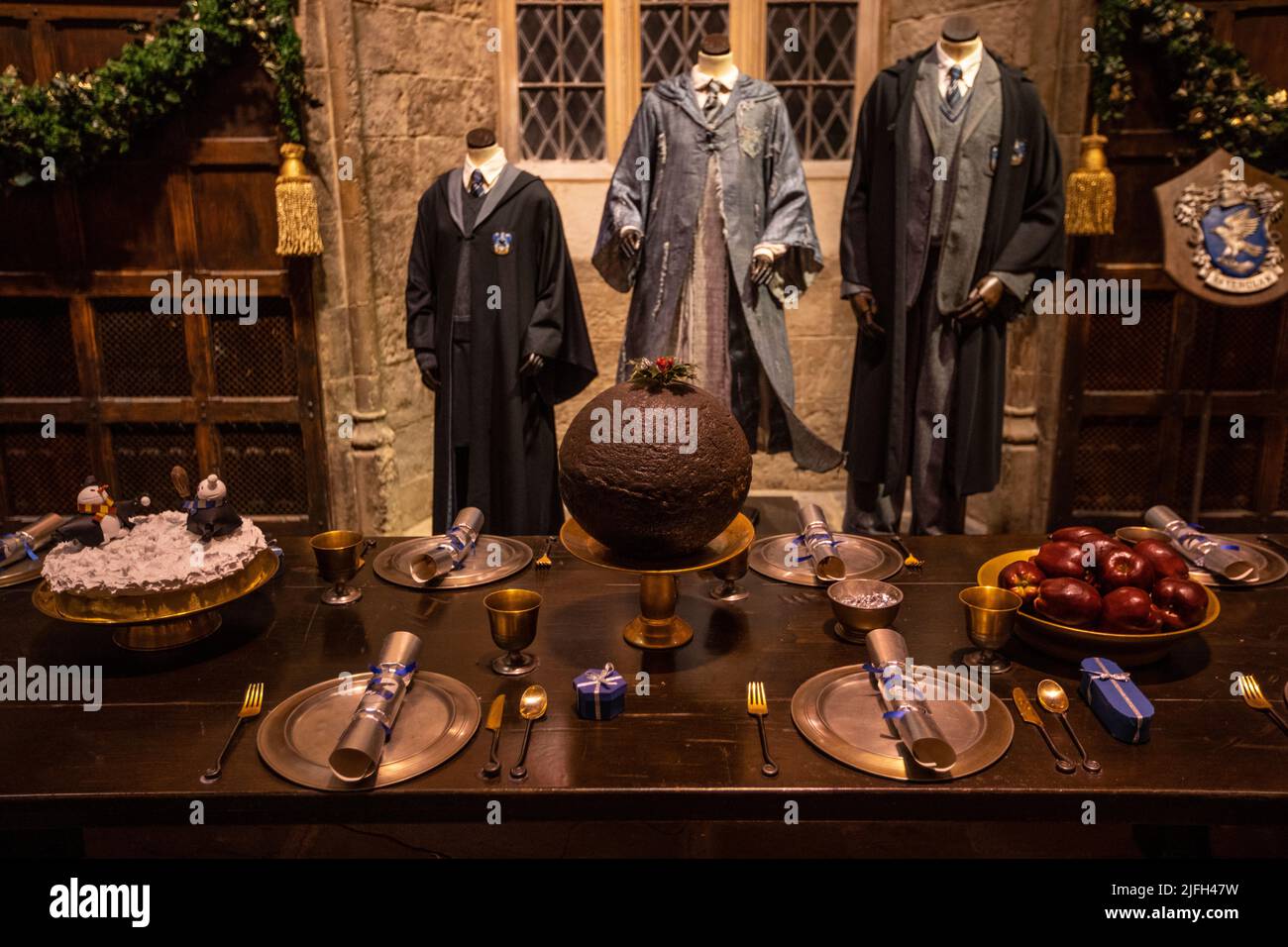 Leavesden, Großbritannien - 9th 2022. Januar: Eine festlich aussehende große Halle von Hogwarts, bei der Making of Harry Potter Tour in den Warner Bros. Studios in Leavesde Stockfoto