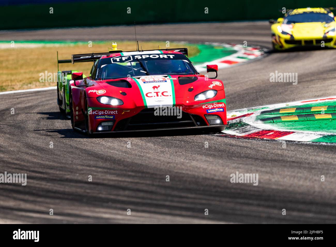 95 ADAM Jonny (gbr), HARSHORNE John (gbr), CHAVES Henrique (prt), Oman Racing avec TF Sport, Aston Martin Vantage AMR, Aktion während der 4 Stunden von Monza 2022, 3. Rennen der European Le Mans Series 2022 auf dem Autodromo Nazionale di Monza vom 1. Bis 3. Juli in Monza, Italien - Foto: Joao Filipe/DPPI/LiveMedia Stockfoto