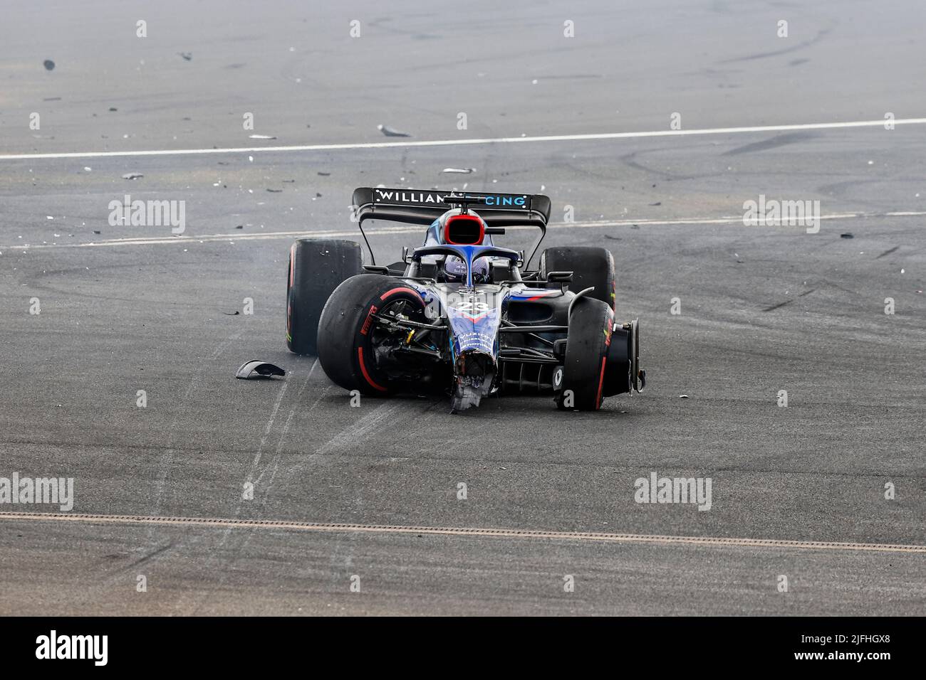 Silverstone, Großbritannien. 3.. Juli 2022. 23 ALBON Alexander (tha), Williams Racing FW44, Actioncrash, Unfall, während der Formel 1 Lenovo British Grand Prix 2022, 10. Runde der FIA Formel 1 Weltmeisterschaft 2022, auf dem Silverstone Circuit, vom 1. Bis 3. Juli 2022 in Silverstone, Vereinigtes Königreich - Foto Xavi Bonilla / DPPI Kredit: DPPI Media/Alamy Live News Stockfoto