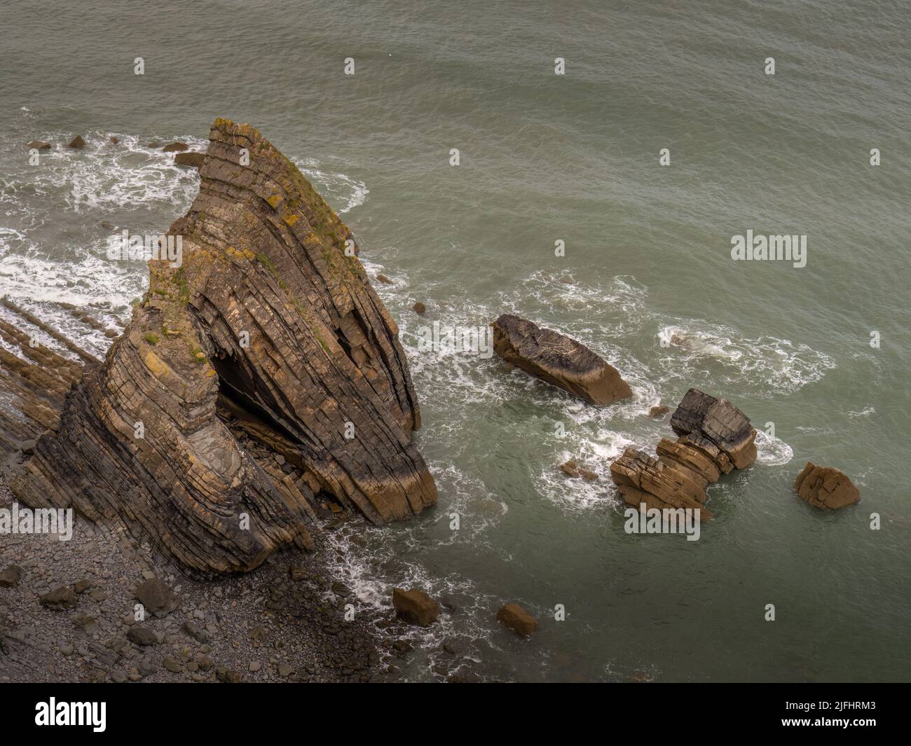 Blackchurch Rock an der North Devon Küste, England. Von den Klippen oben gesehen. Stockfoto