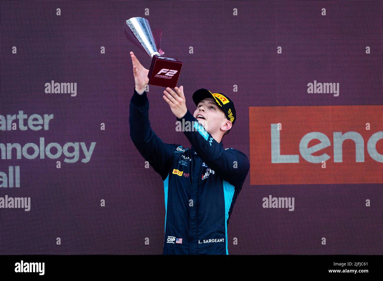 SARGEANT Logan (usa), Carlin, Dallara F2, Podium während des 7.. Rennens der FIA Formel-2-Meisterschaft 2022 auf dem Silverstone Circuit, vom 1. Bis 3. Juli 2022 in Silverstone, Großbritannien - Foto: Sebastian Rozendaal/DPPI/LiveMedia Stockfoto
