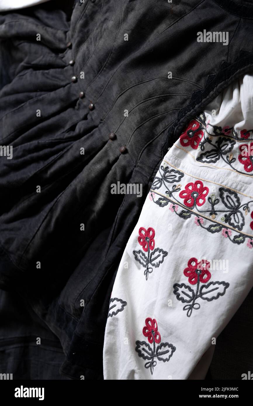 Traditionelle ukrainische Kleidung. Hintergrund Stockfoto