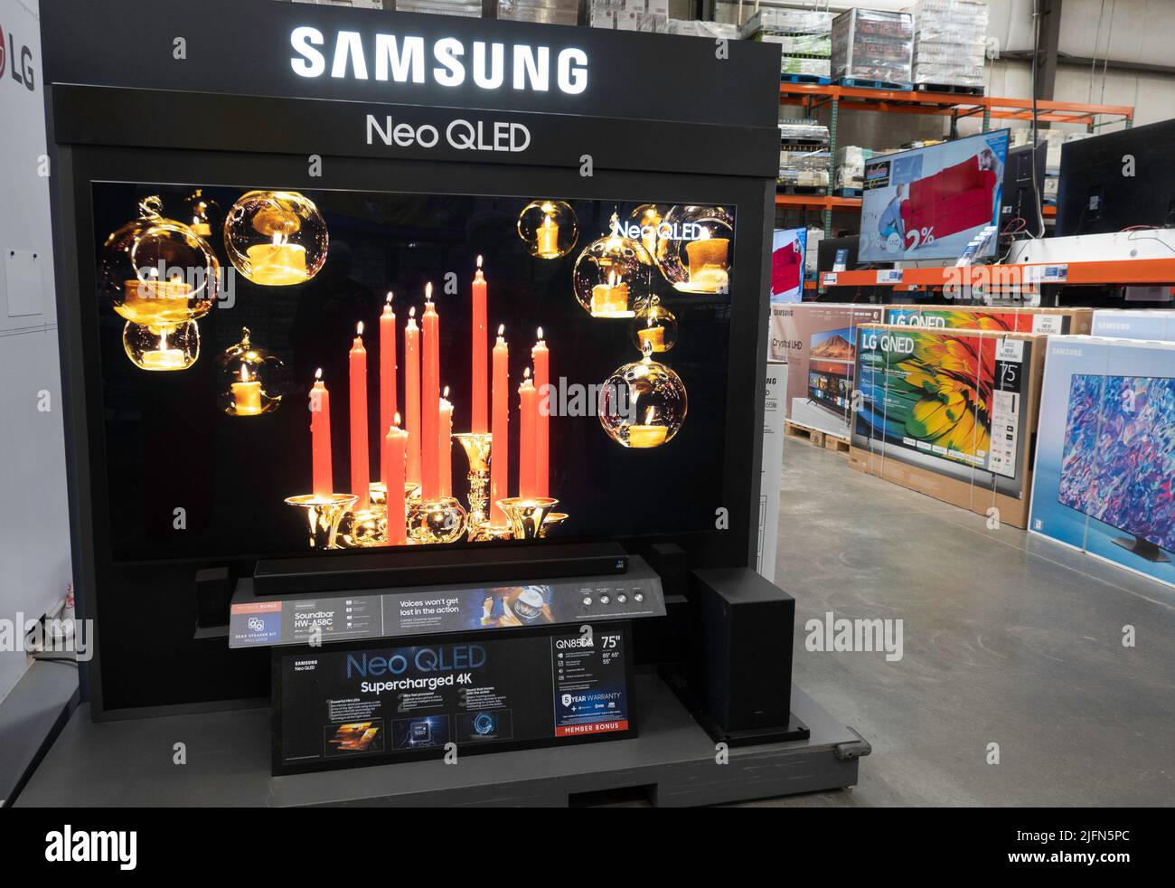 Costco Großhandelslager in Massachusetts, USA 2022 Stockfoto