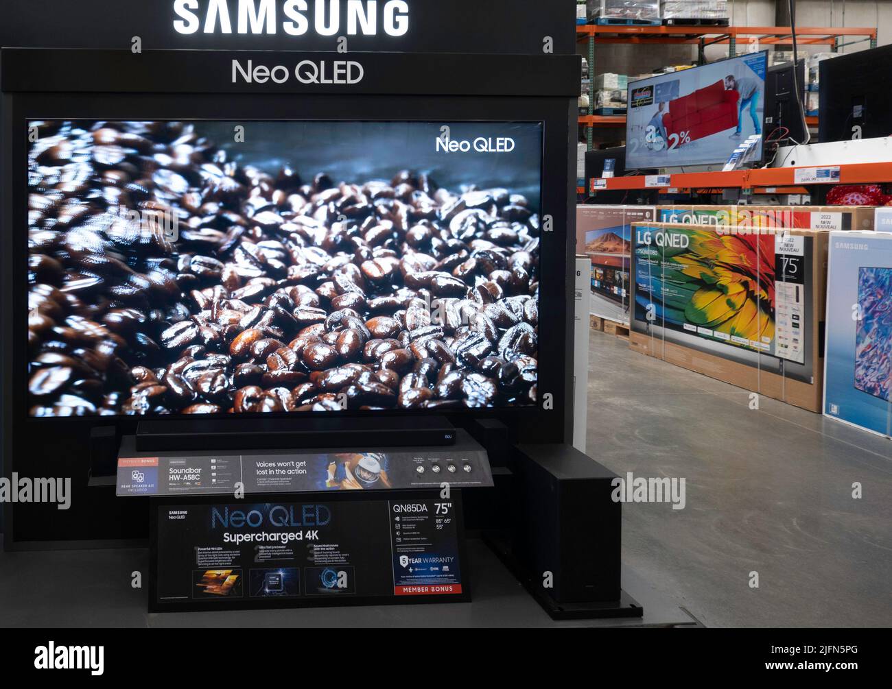 Costco Großhandelslager in Massachusetts, USA 2022 Stockfoto