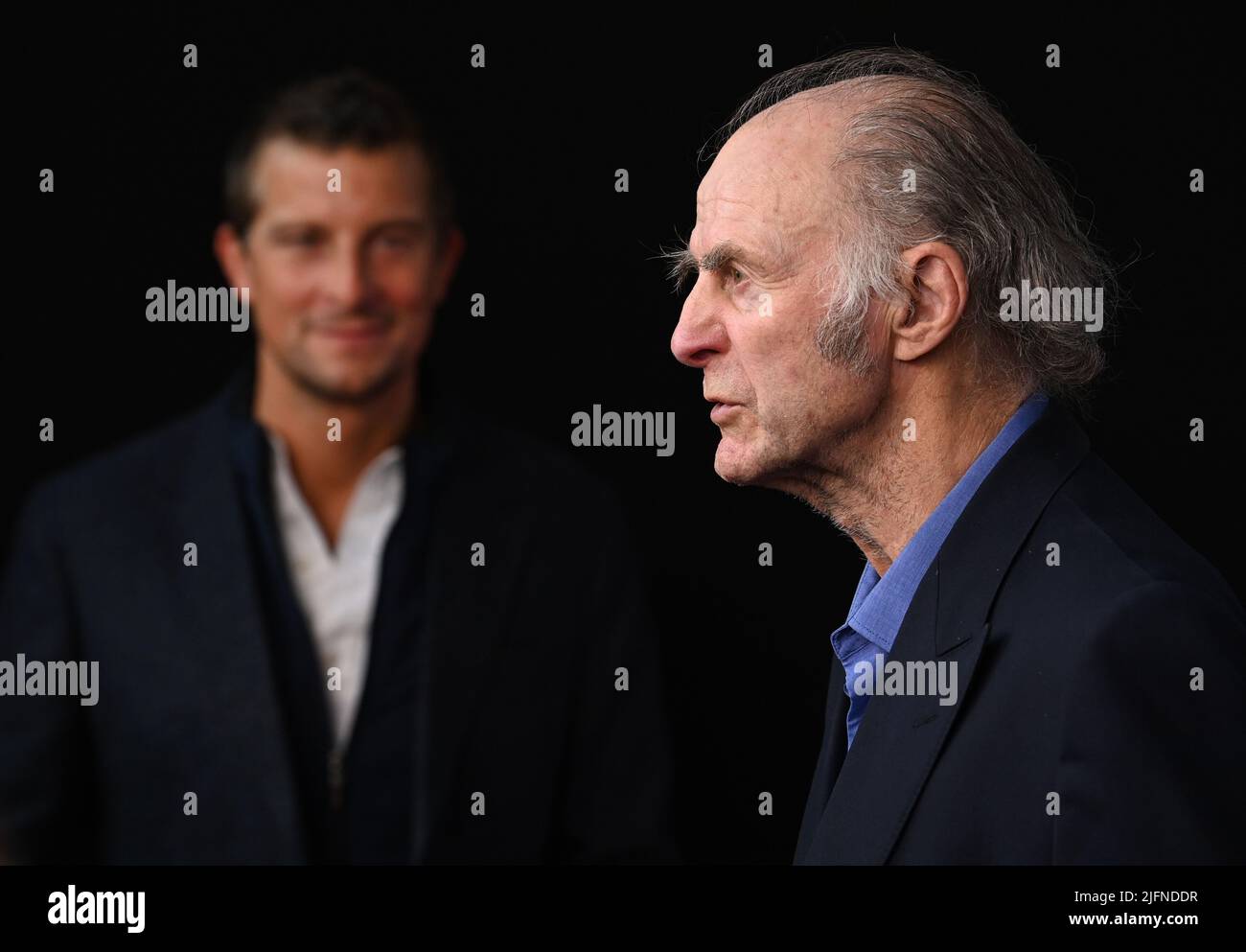 4.. Juli 2022. London, Großbritannien. Sir Ranulph Fiennes und Bear Grylls bei der Weltpremiere von Explorer, BFI Southbank, London. Quelle: Doug Peters/EMPICS/Alamy Live News Stockfoto