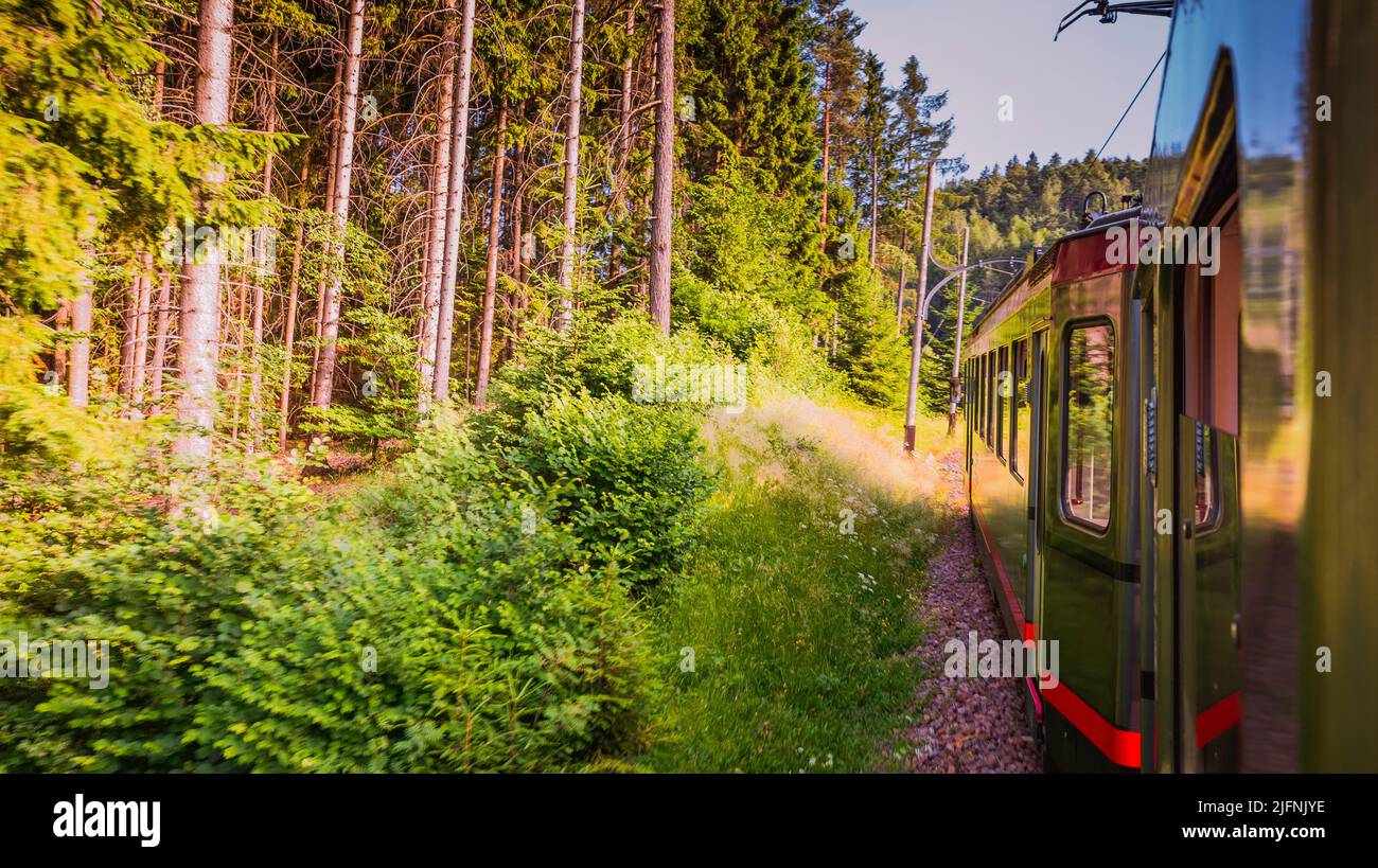 Die Ritten-Bahn ist eine elektrische Stadtbahn, die Bozen mit der Ritten verband. Ritten-Hochebene, Bozen, Südtirol, Trentino-Südtirol, IT Stockfoto