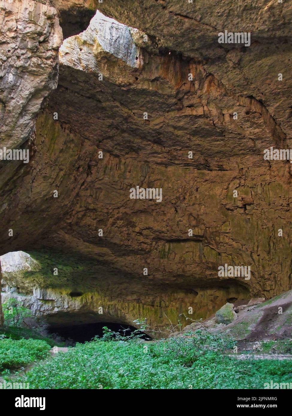 Innenraum devetashka Höhle in der Nähe von Lowetsch, Bulgarien Stockfoto