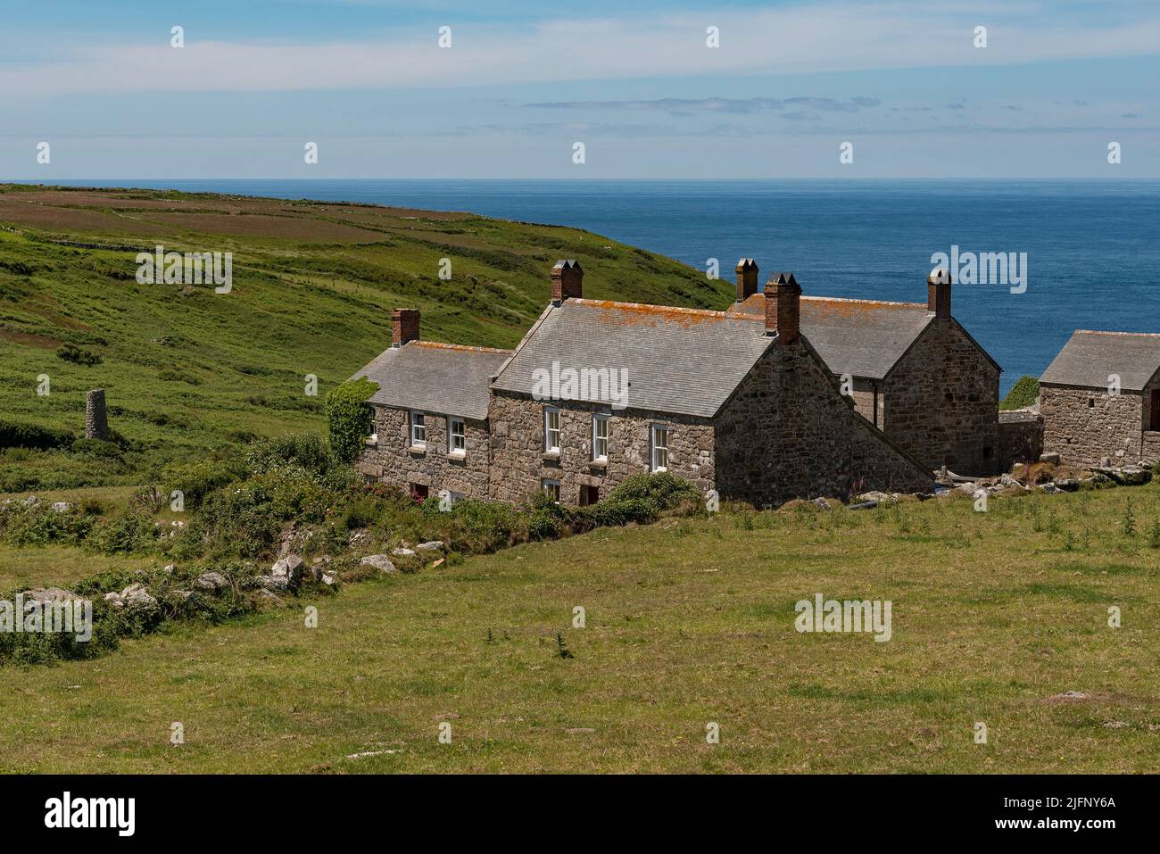 Cornwall, England, Großbritannien. 2022. Steinhäuser an der Nordküste von Cornwall. VEREINIGTES KÖNIGREICH Stockfoto