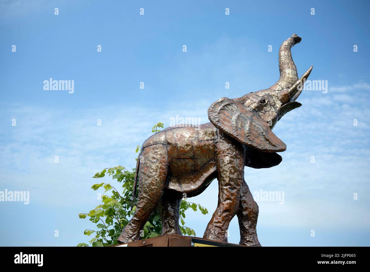 The British Ironwork Centre, Bornean Elephant Exhibit/Sculpture Stockfoto