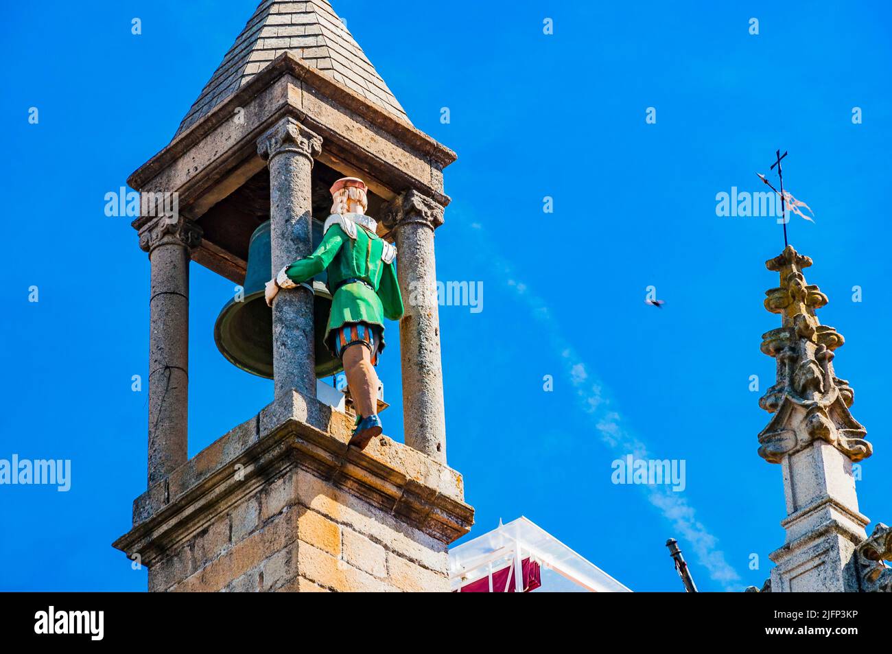 El Abuelo Mayorga - Großvater Mayorga, Glockenturm. Der Stadtpalast im Neo-Renaissance-Stil ist ein Gebäude in der spanischen Stadt Stockfoto