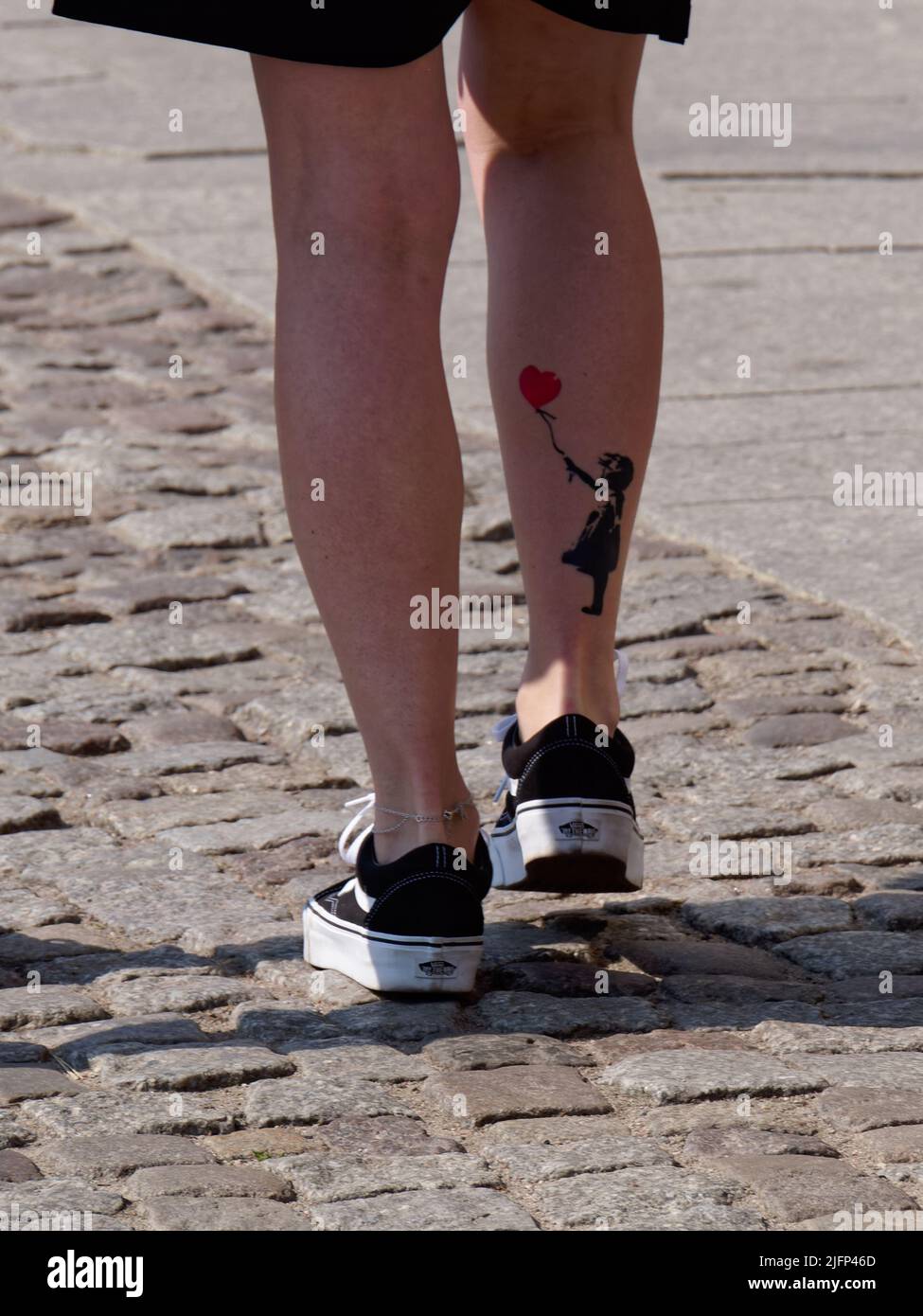 Tattoo auf einem Bein Stockfoto