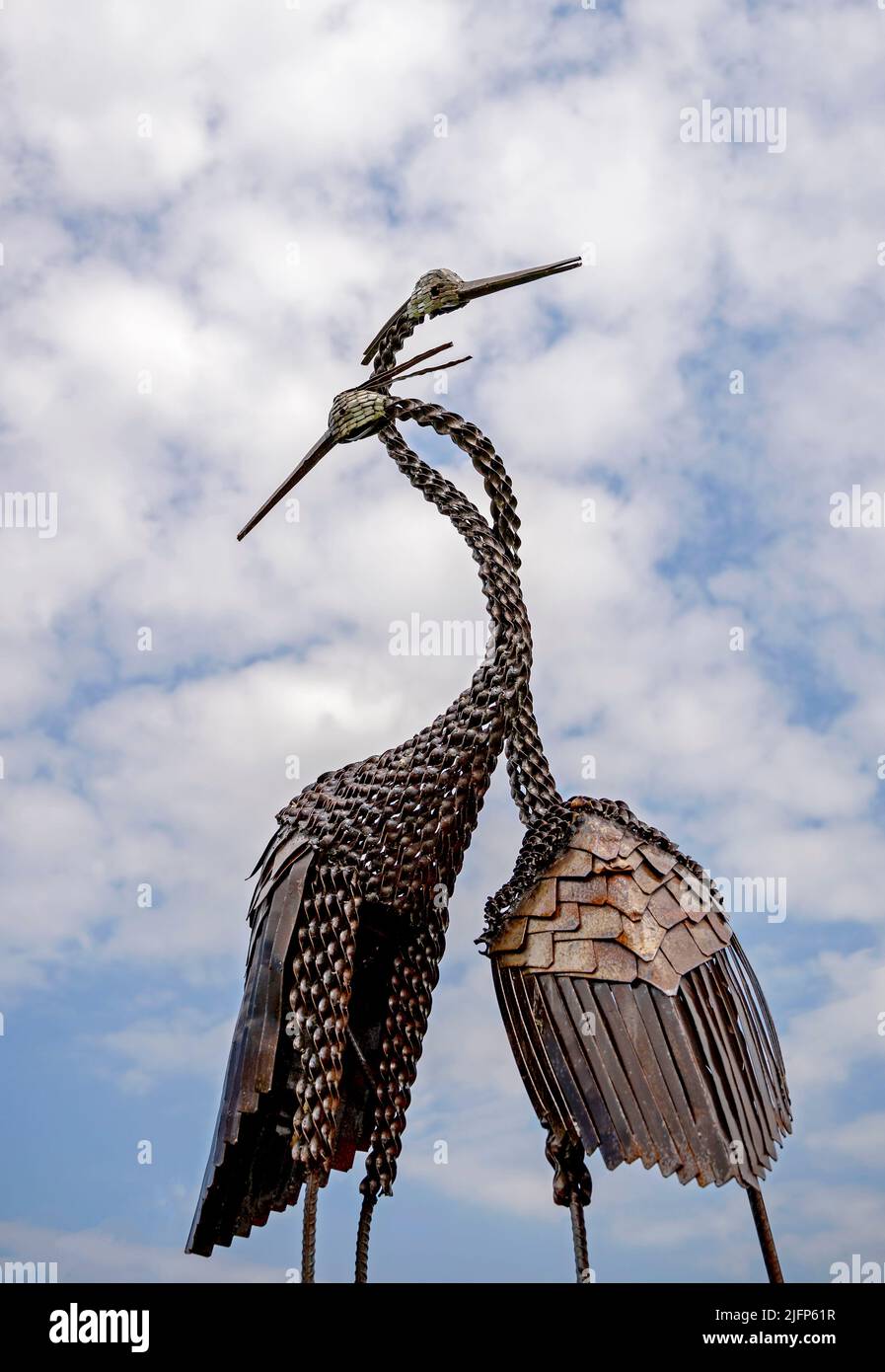 Das Britische Eisenwerk-Zentrum, Red Crowned Crane, Ausstellung/Skulptur Stockfoto