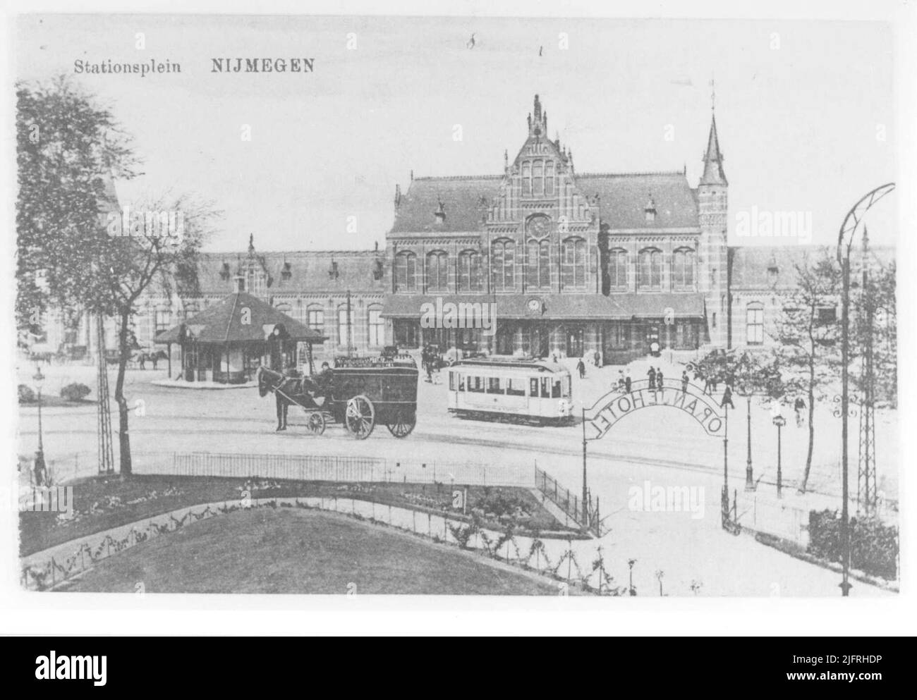 Das Bahnhofsgebäude Stockfoto