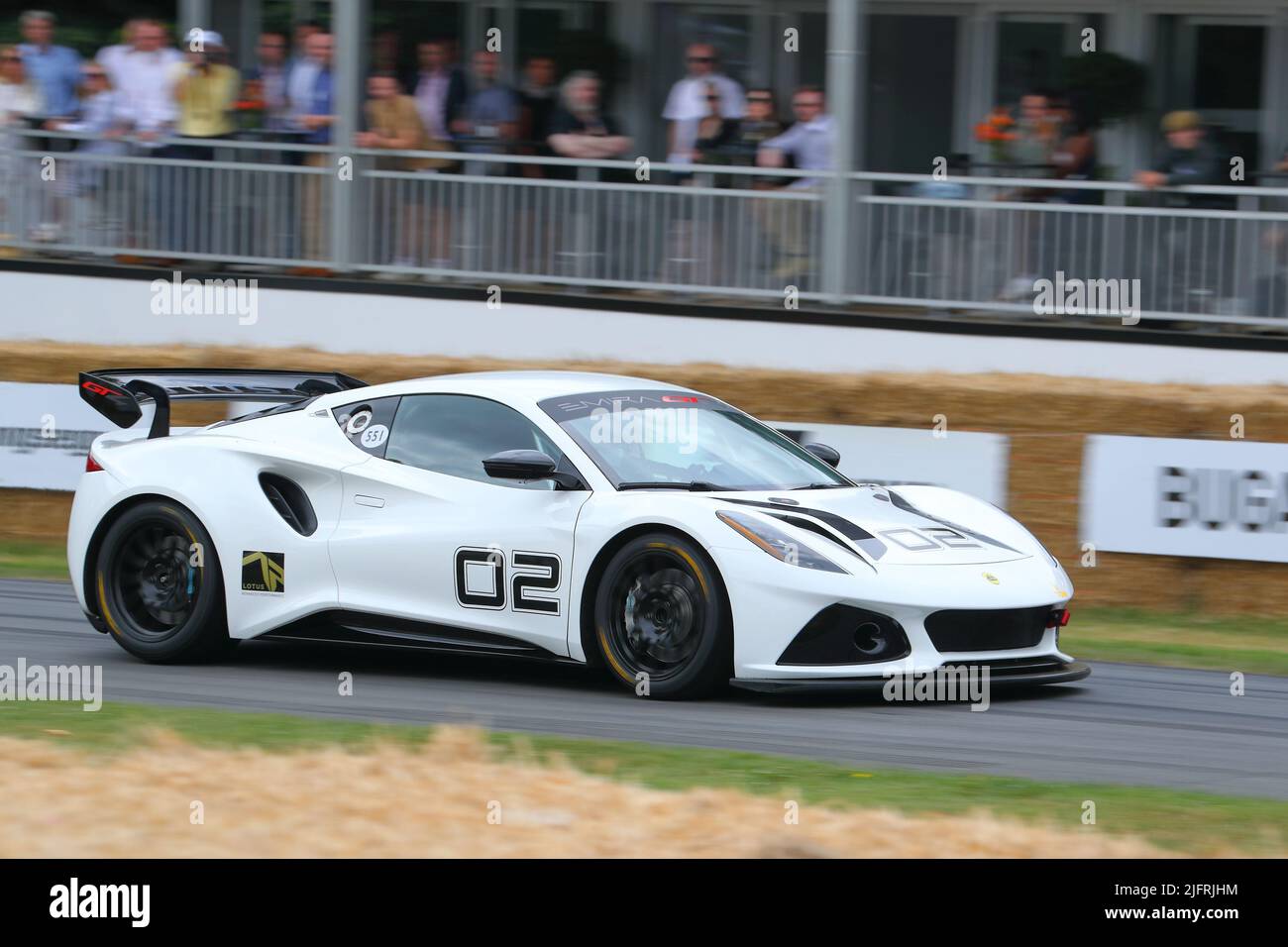 Lotus Emira GT Rennwagen beim Festival of Speed 2022 in Goodwood, Sussex, Großbritannien Stockfoto